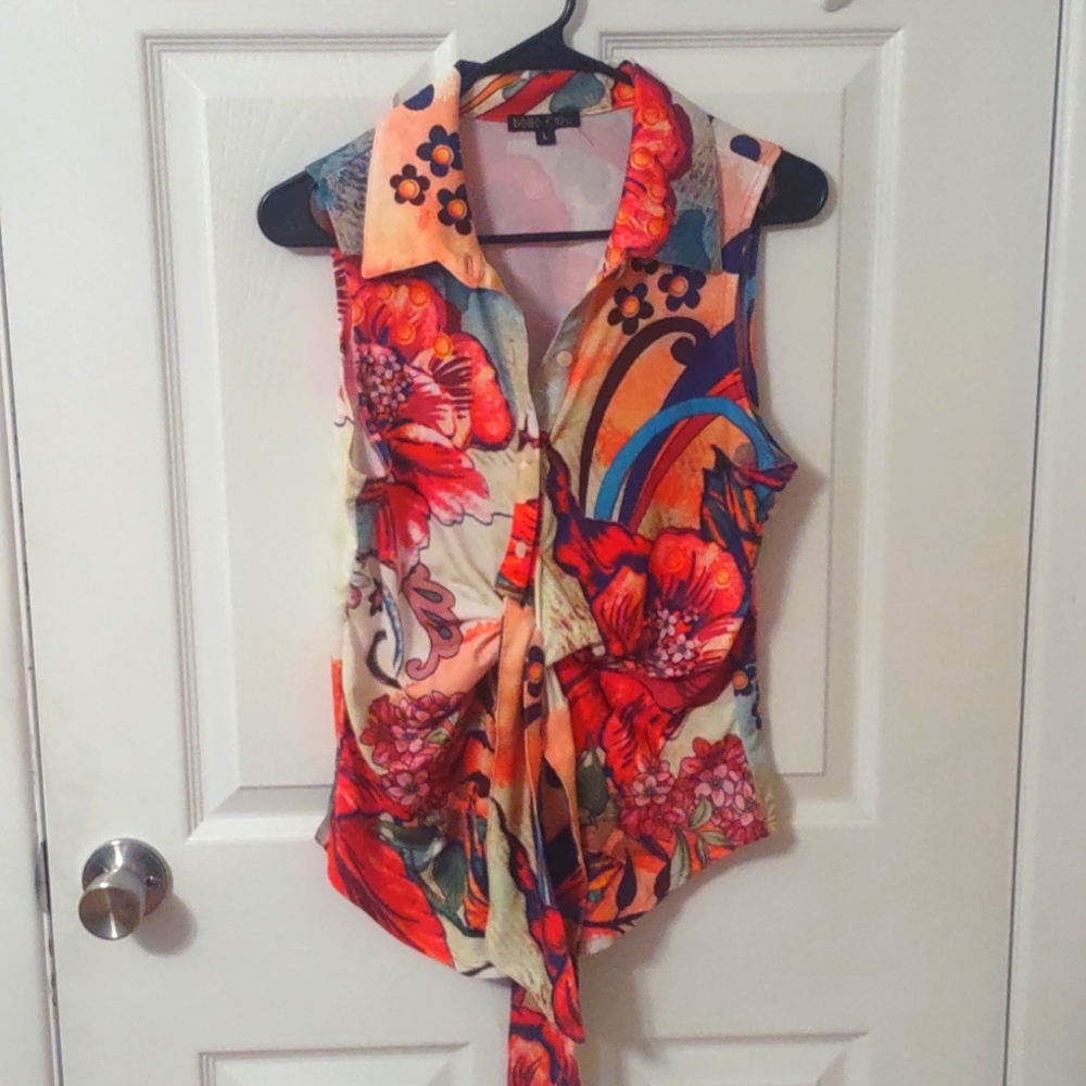 Boho chic tie front floral tank